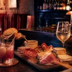 Louisette bar à grignoter paris 14ème près de Pernety : planche à partager et cocktail